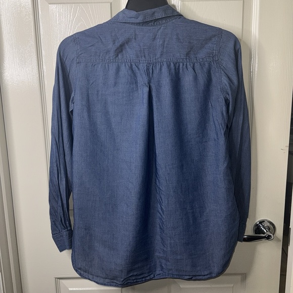 LOFT button down Shirt - Picture 4 of 4